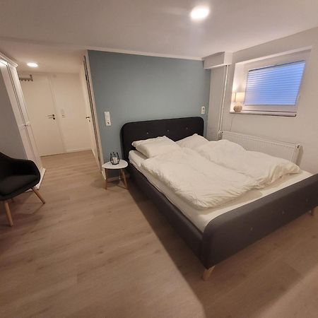 סלה Zimmer Im Souterrain Mit Eigenem Bad מראה חיצוני תמונה